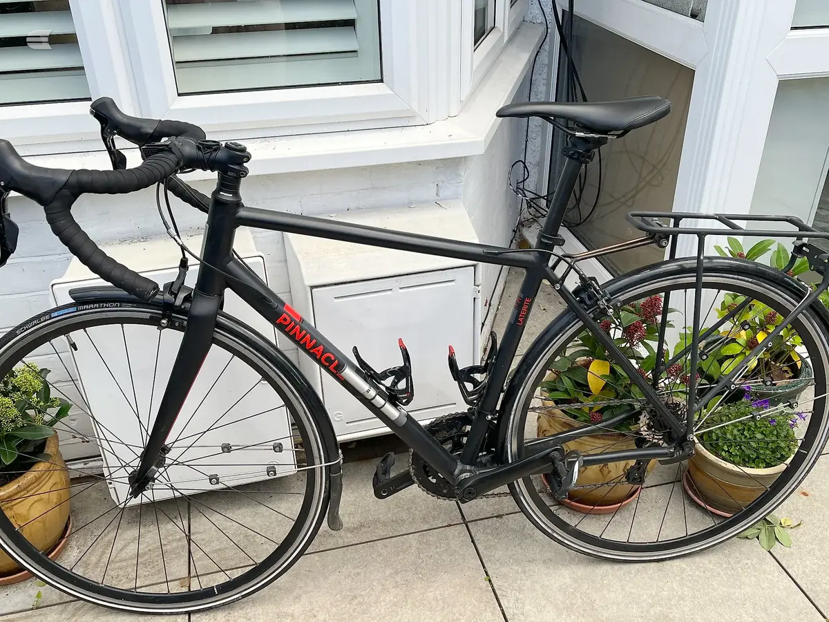 Used 2020 Pinnacle Sentinel Road Bike, photo 3 of 5