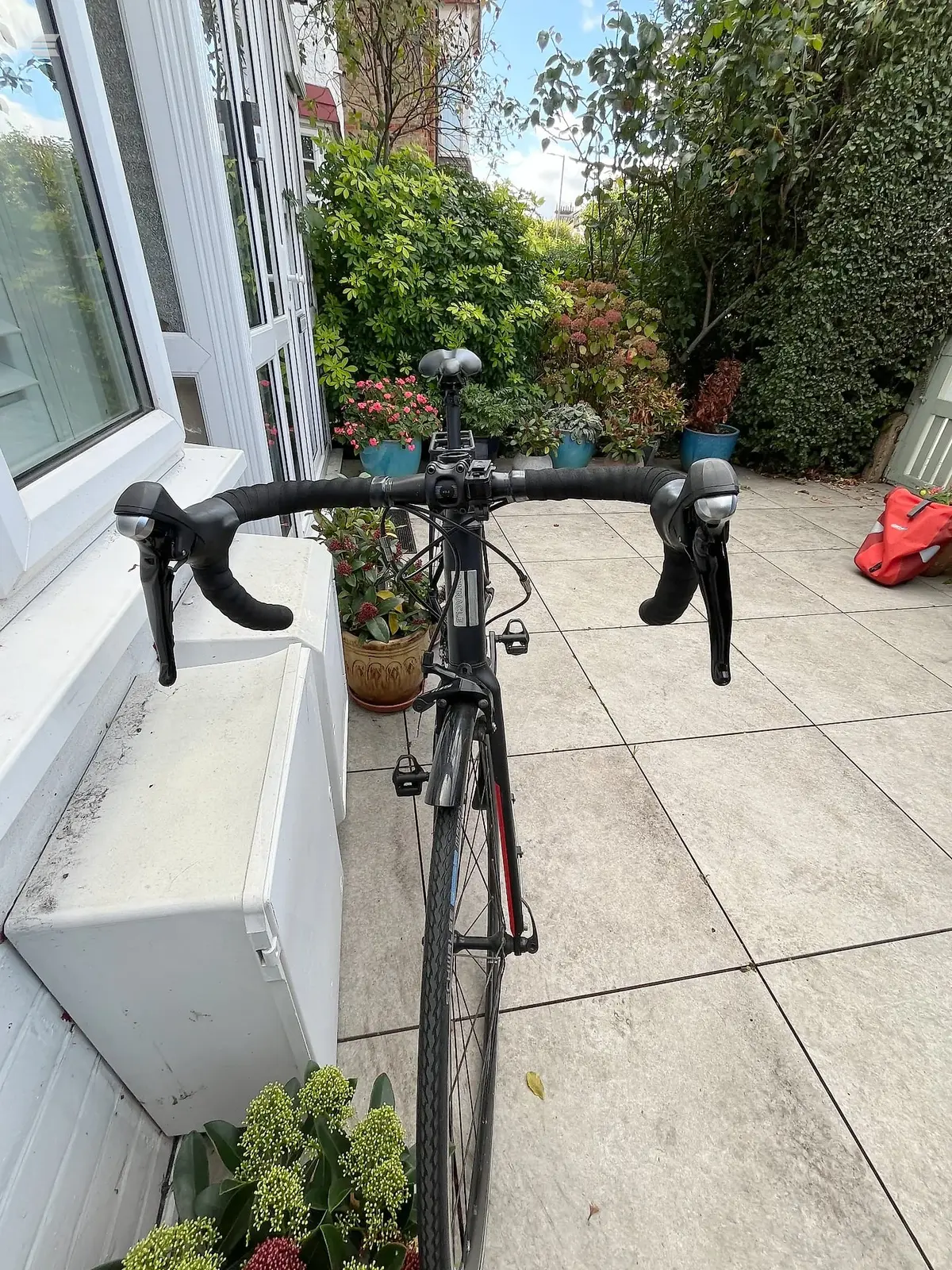 Used 2020 Pinnacle Sentinel Road Bike, photo 5 of 5