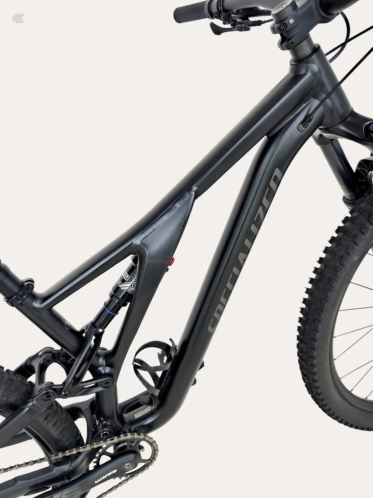 Used 2022 Specialized Stumpjumper Comp Mountain Bike, photo 9 of 14