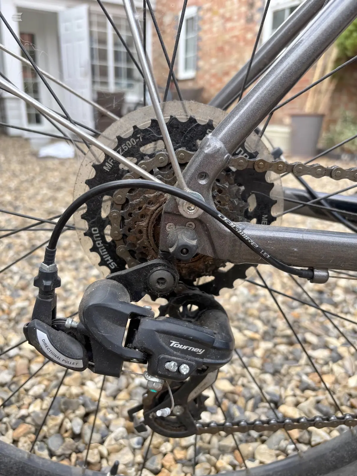 Used 2021 Giant Escape 3 Hybrid Bike, photo 6 of 8
