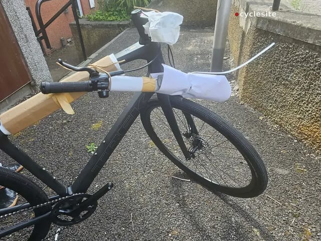 2026 Trek 2026 FX Sport SL 4 L MATTE ONYX CARBON, photo 6 of 9
