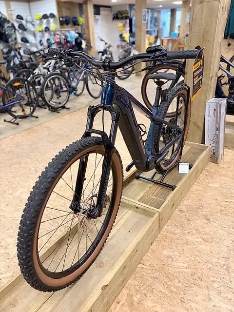 Used 2025 Trek Powerfly+ 6 Gen 5 Mountain Bike, photo 5 of 6