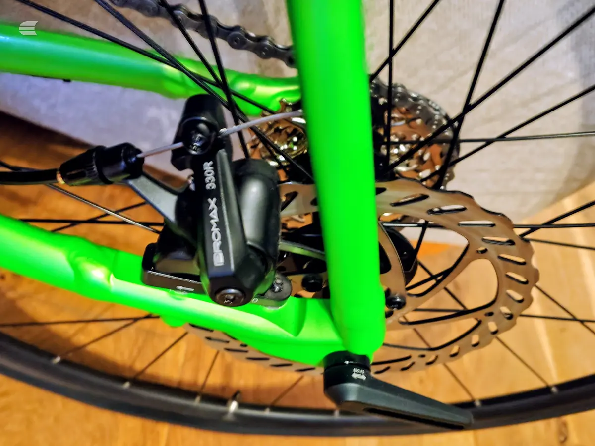 Used 2023 Merida Scultura 200 Road Bike, photo 6 of 12