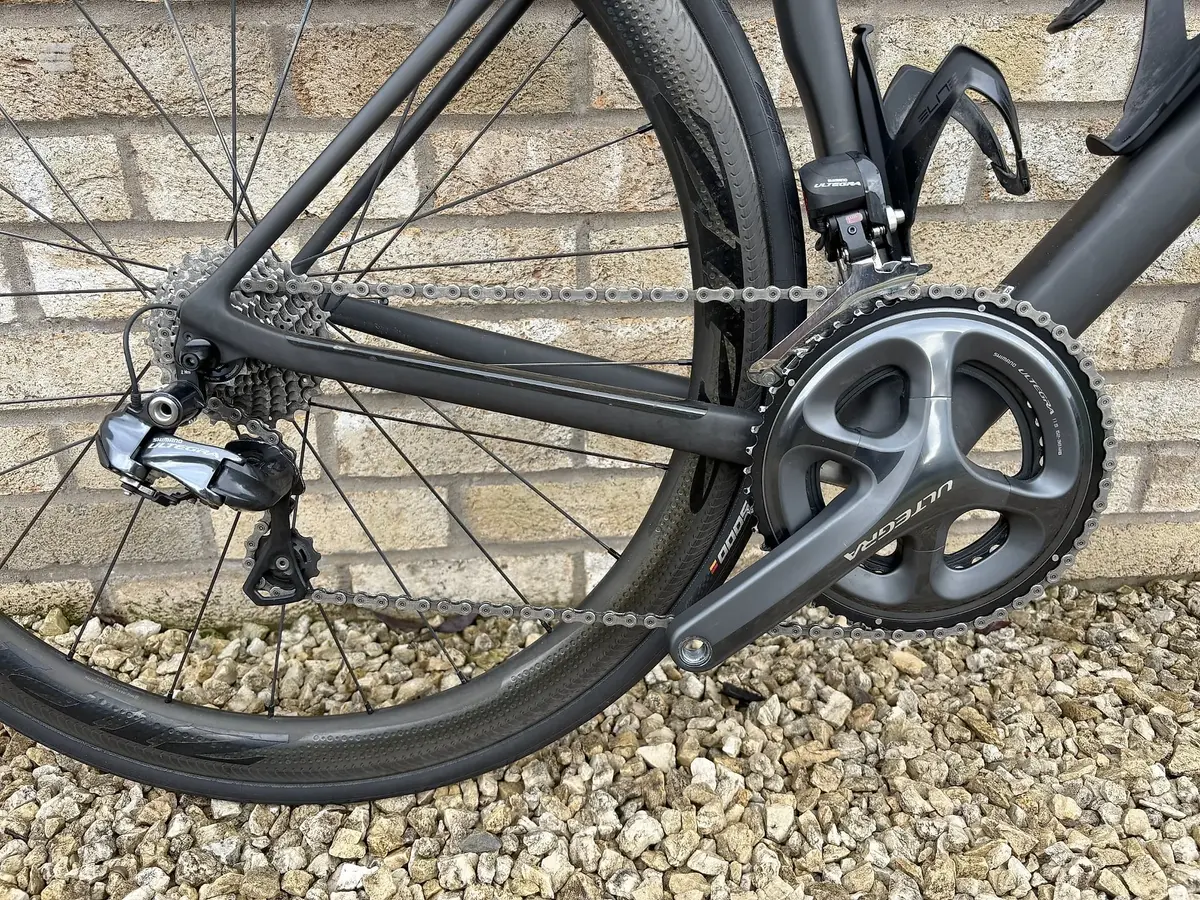 Used 2016 Canyon Ultimate CF SLX 8.0 Di2 Road Bike, photo 3 of 13