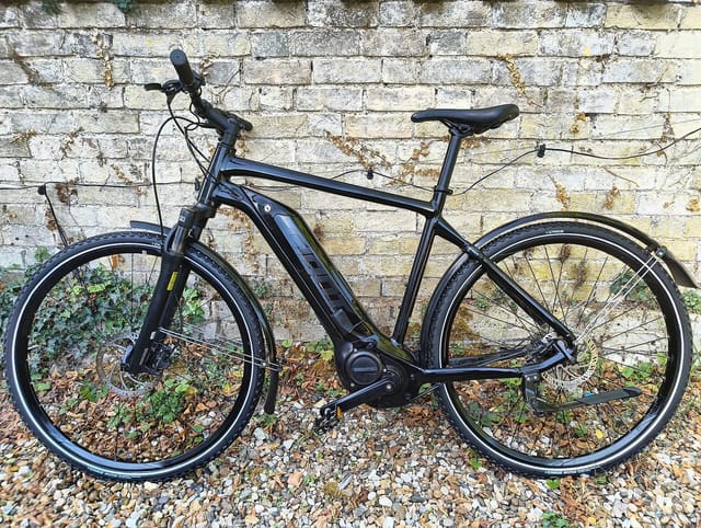 Giant Roam e Plus - Excellent Condition - 87% battery - brand new tyres, cassette, chain & grips - fully serviced