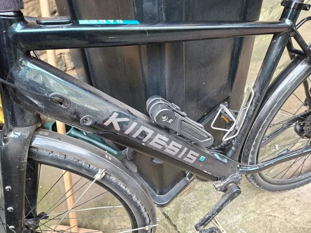 Kinesis Gravel Bike | Disc Brakes | Rack & Bags | Good Cond, photo 2 of 5