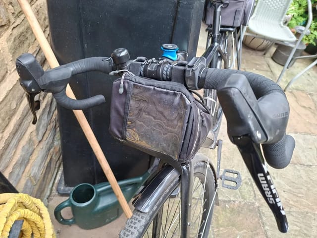 Kinesis Gravel Bike | Disc Brakes | Rack & Bags | Good Cond, photo 5 of 5