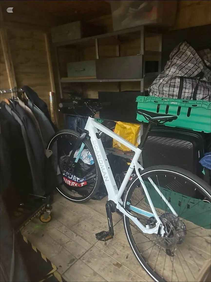Used 2024 Boardman Hyb 8.9e Hybrid Bike, photo 5 of 6