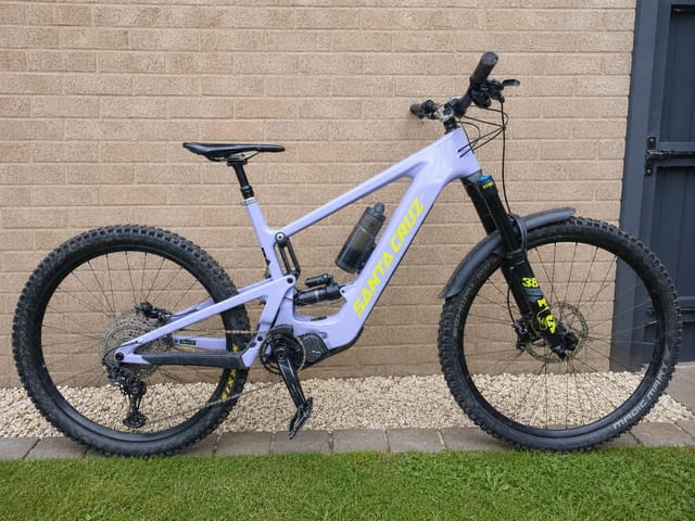Santa Cruz Bullit CC Carbon Electric Mountain Bike, XL, Shimano EP8, Mullet