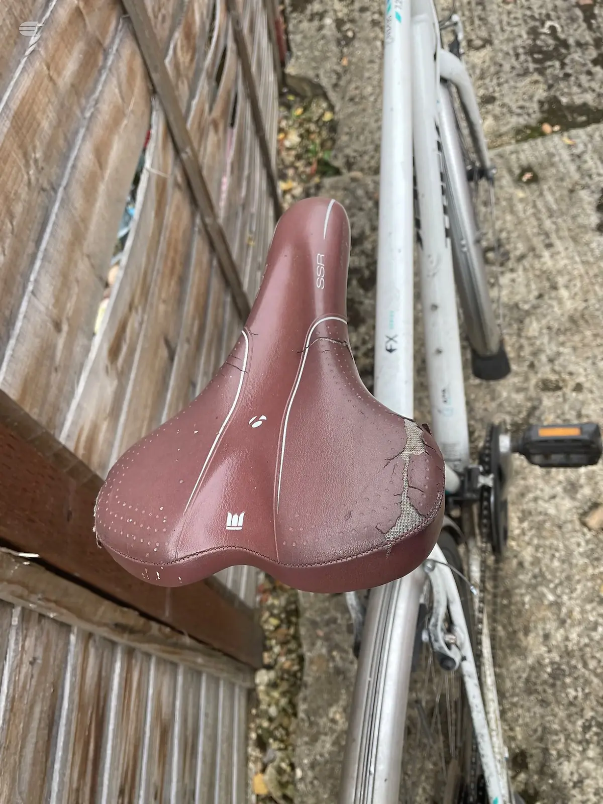 Used 2015 Trek 7.2 FX Hybrid Bike, photo 3 of 16