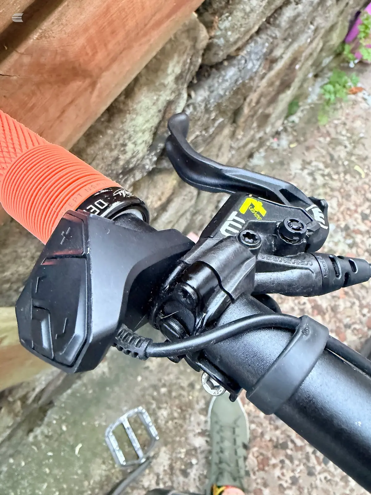 Used 2023 Whyte e160 Mountain Bike, photo 5 of 6