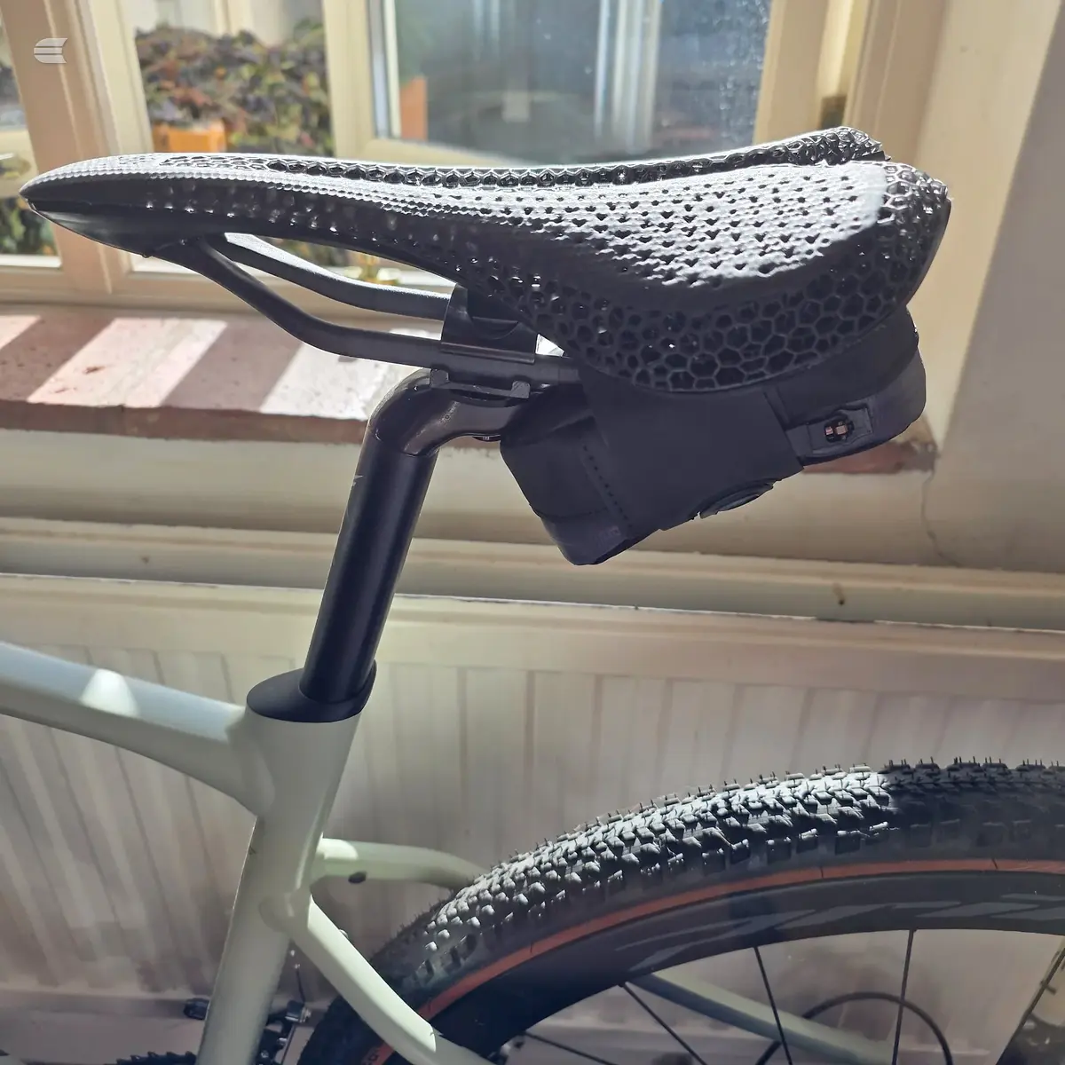 Used 2022 Giant Revolt 1 Gravel Bike, photo 9 of 13