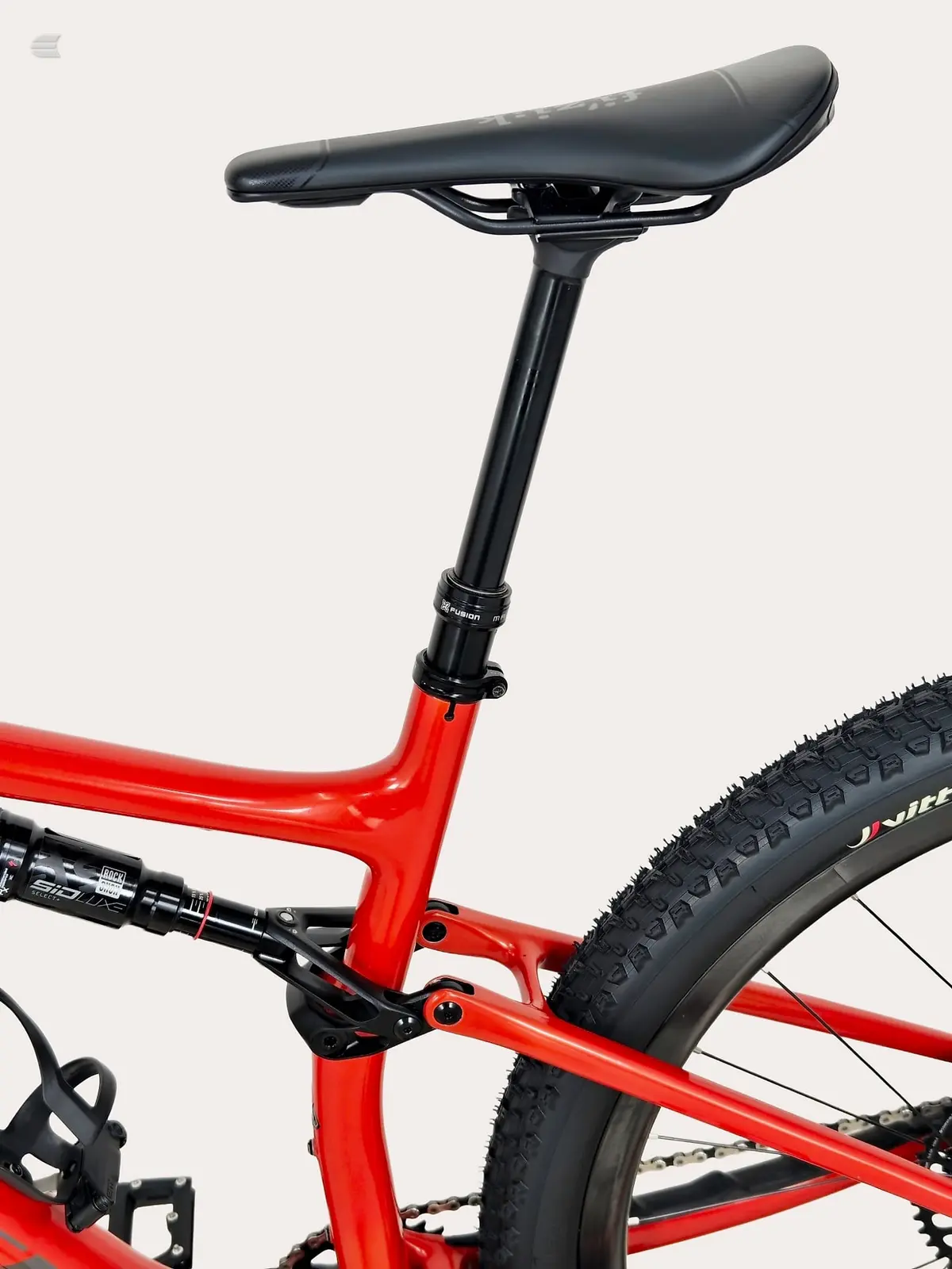 Used 2021 Specialized Epic Mountain Bike, photo 6 of 14