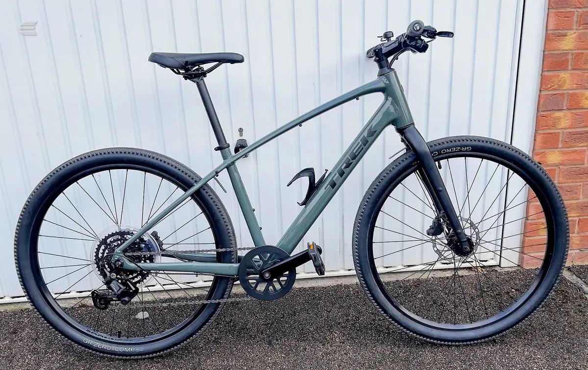 Used 2025 Trek Dual Sport 2 5 Gen Hybrid Bike