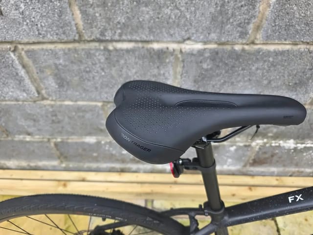 Used 2027 Trek FX2 Gen 4 Hybrid Bike, photo 11 of 17
