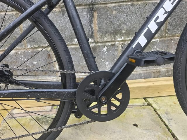 Used 2027 Trek FX2 Gen 4 Hybrid Bike, photo 9 of 17