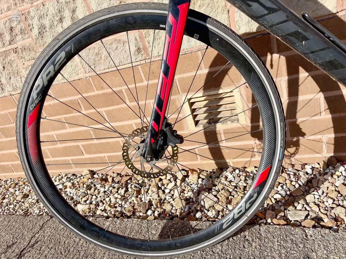Used 2019 Giant Defy Advanced 2 Road Bike, photo 5 of 5
