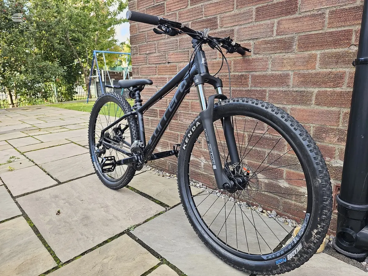 Used 2025 Carrera Venagance Mountain Bike