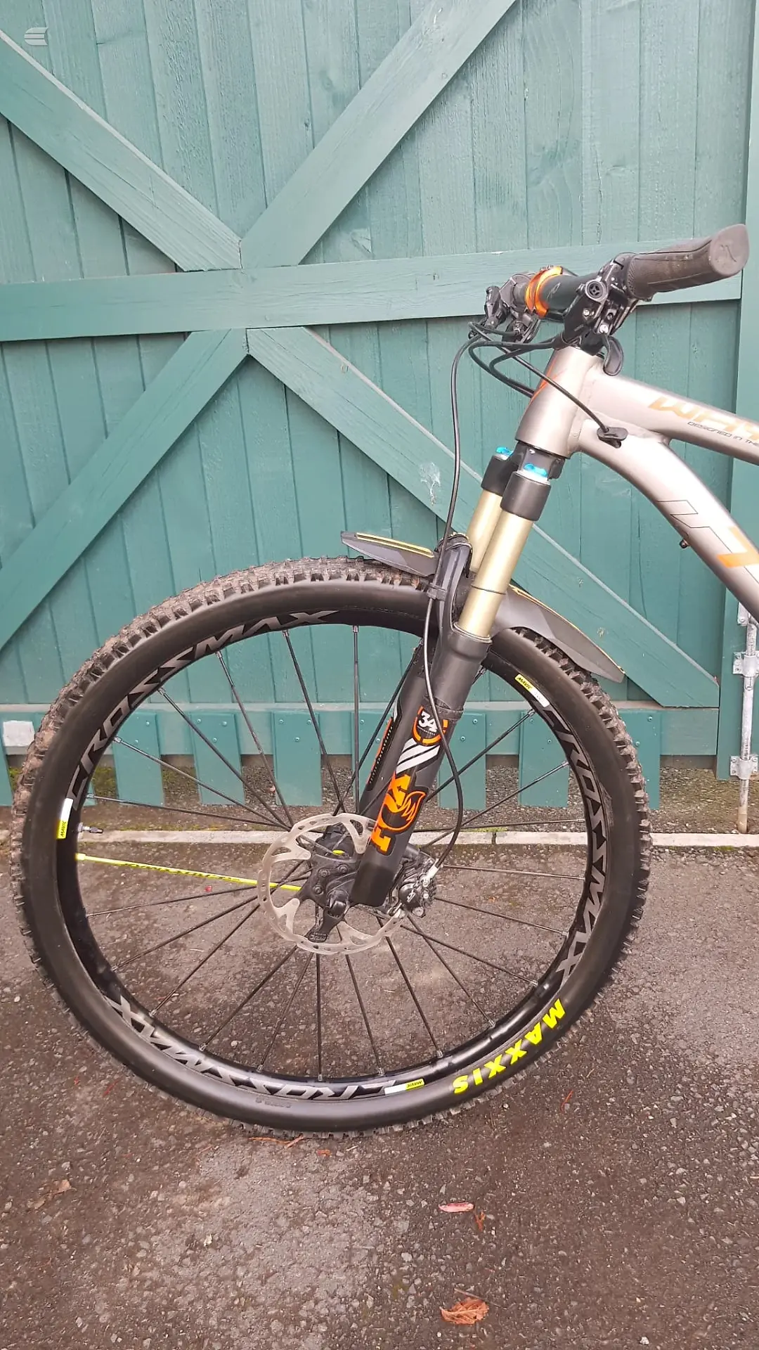 Used 2016 Whyte T-29RS Mountain Bike, photo 5 of 12