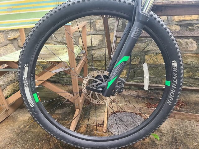 2015 Trek Cali S, photo 2 of 9