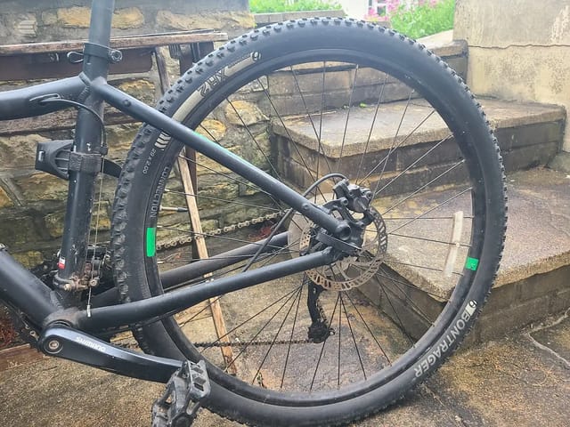 2015 Trek Cali S, photo 4 of 9