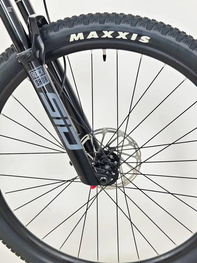 Lapierre XRM 6.9 2023 Carbon XC Race Full Suspension Mountain Bike / M / Very Good Condition!, photo 11 of 16