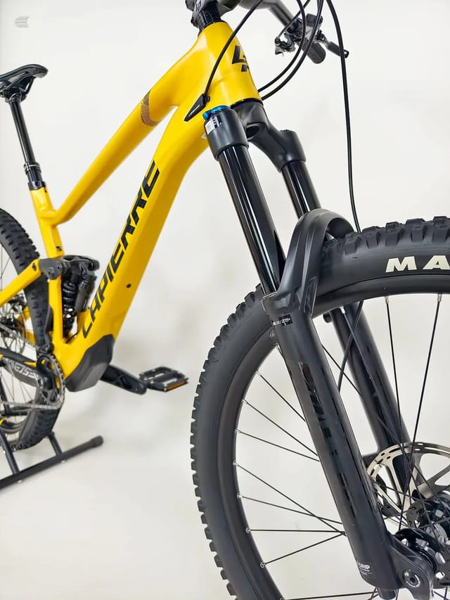 Lapierre Spicy CF 6.9 2023 Full Suspension Bike / LARGE / Very Good Condition, photo 12 of 16