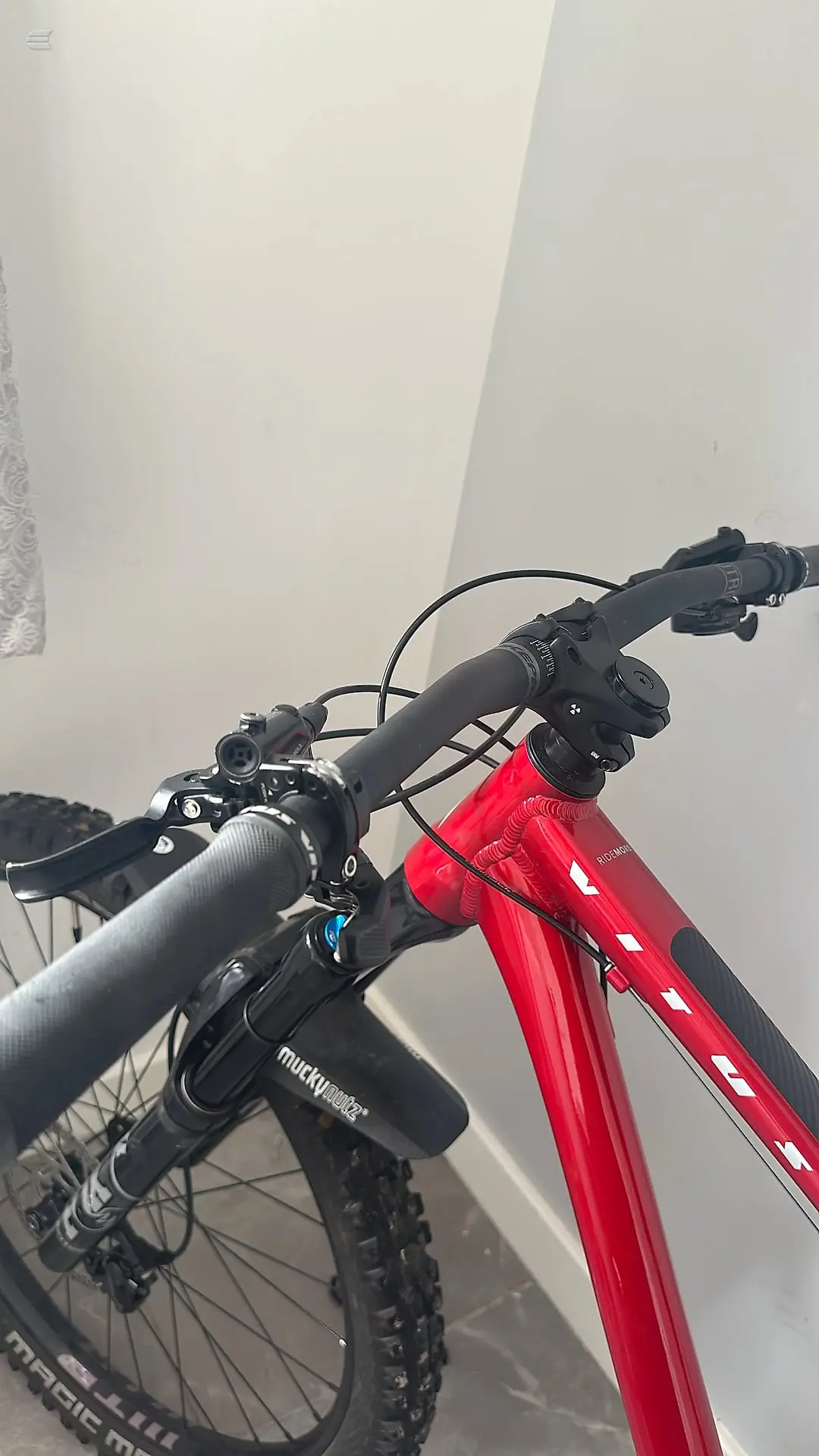 Used 2021 Vitus Sentier 27 Mountain Bike, photo 5 of 14