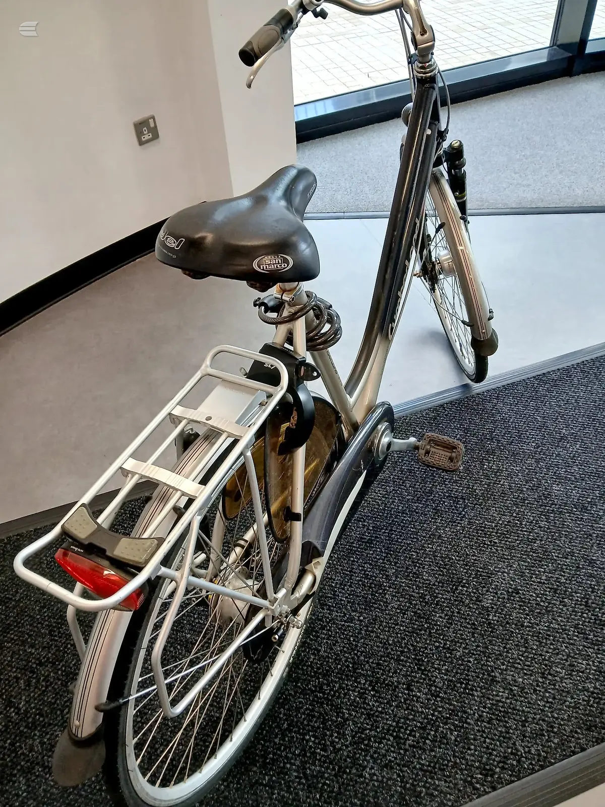 Used Cumberland Sky-Cruiser XTS Hybrid Bike, photo 2 of 6