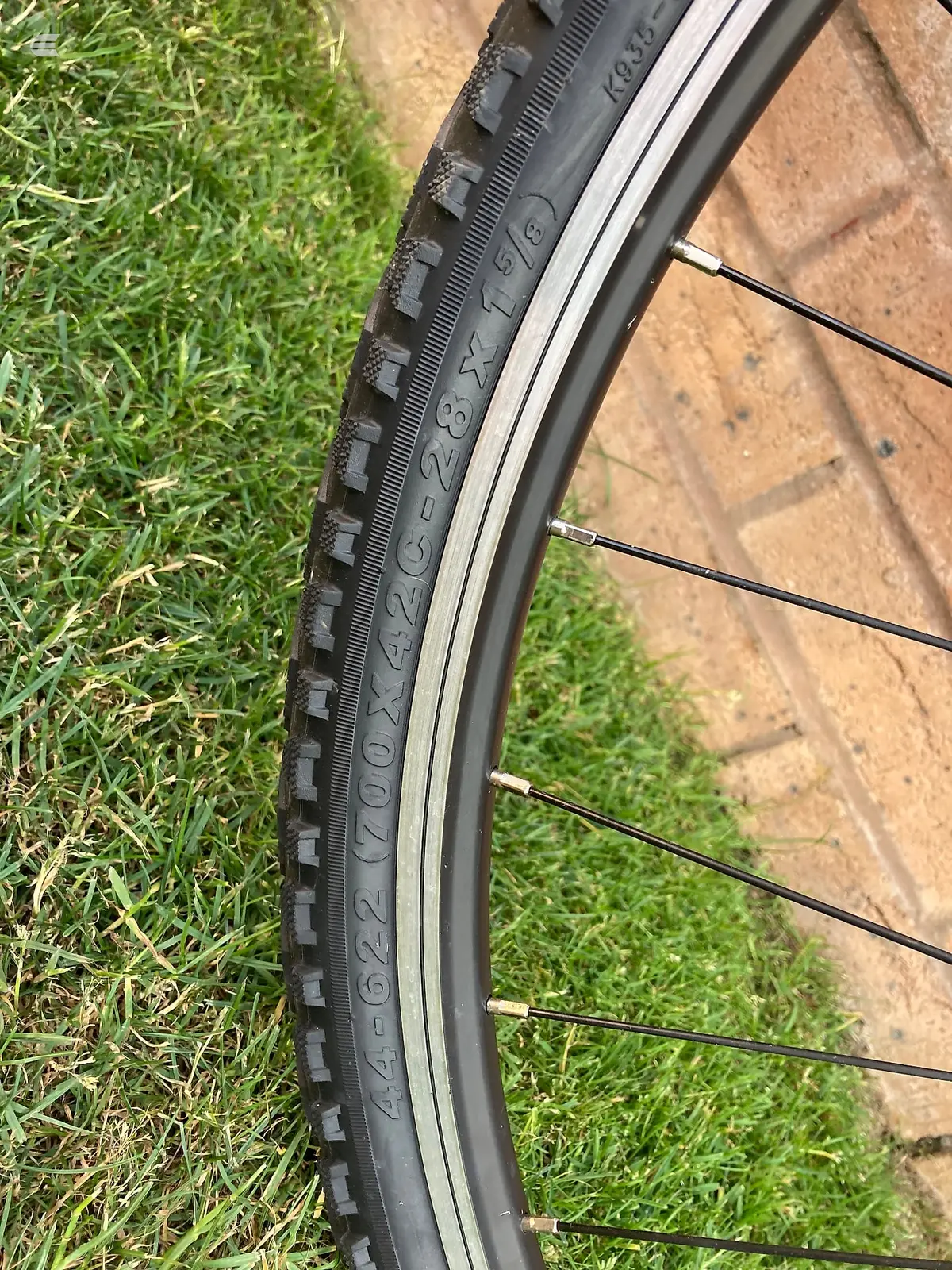 Used Carrera Crossfire Hybrid Bike, photo 12 of 15