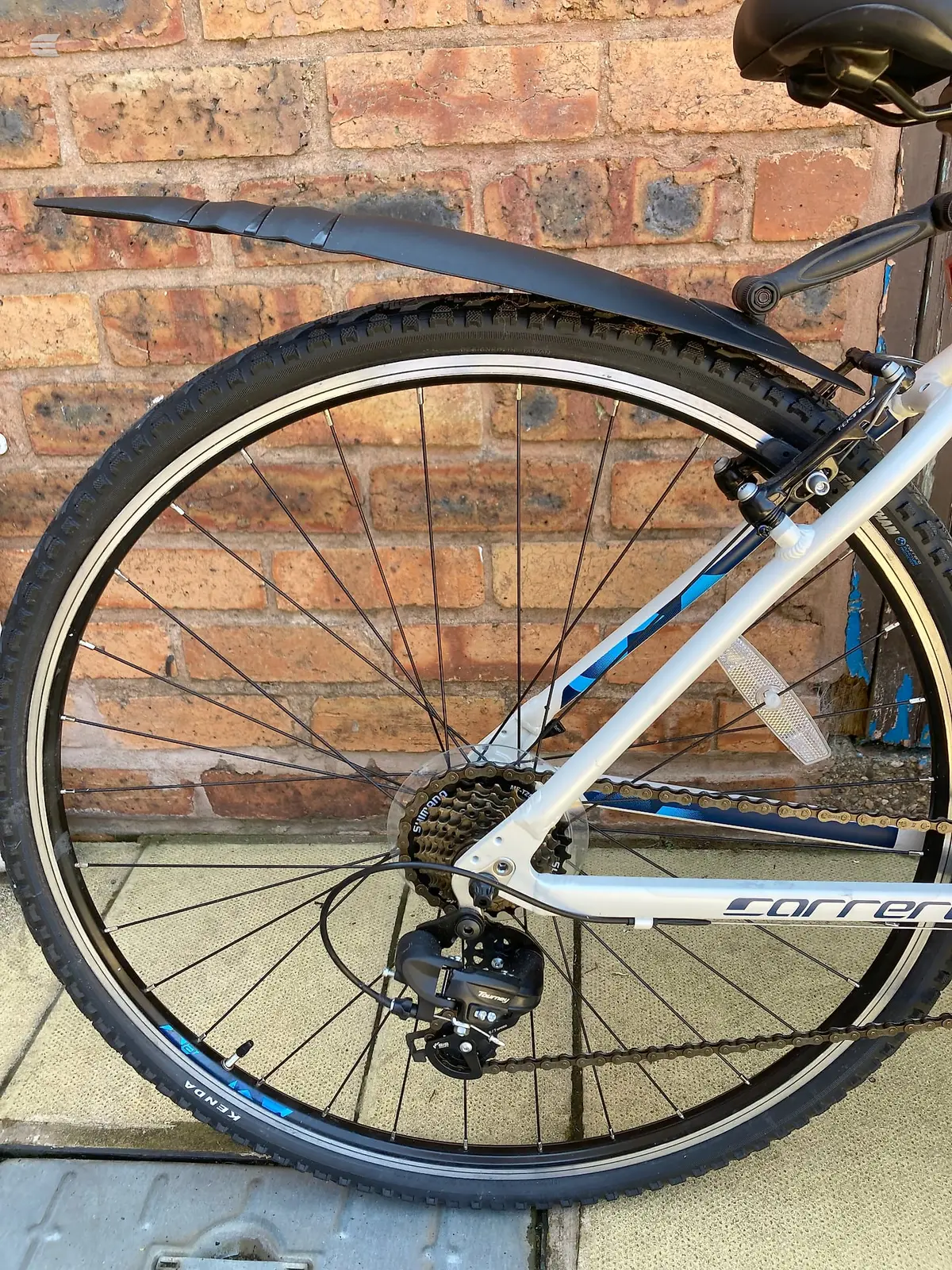 Used Carrera Crossfire Hybrid Bike, photo 3 of 15