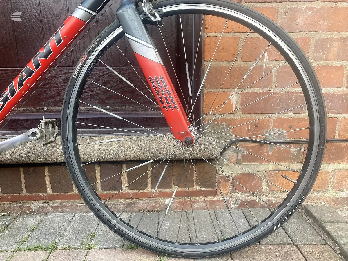Used 2005 Giant Tcr Road Bike, photo 8 of 13
