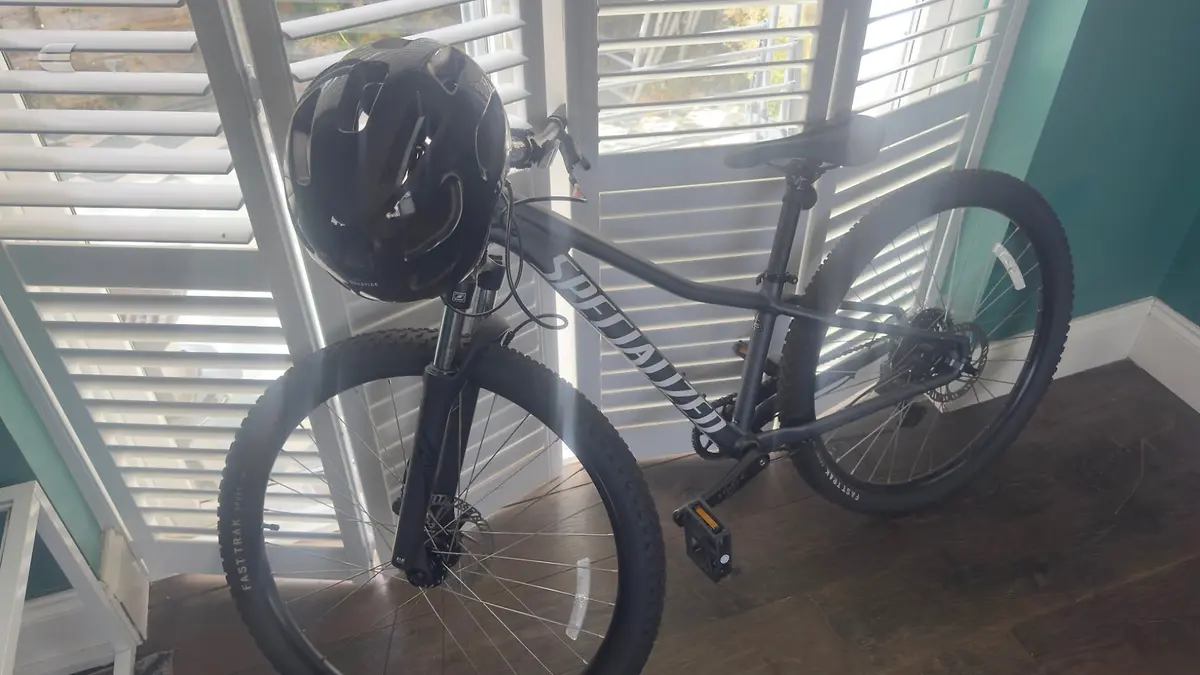 Used 2024 Specialized Mountain Bike, photo 7 of 20