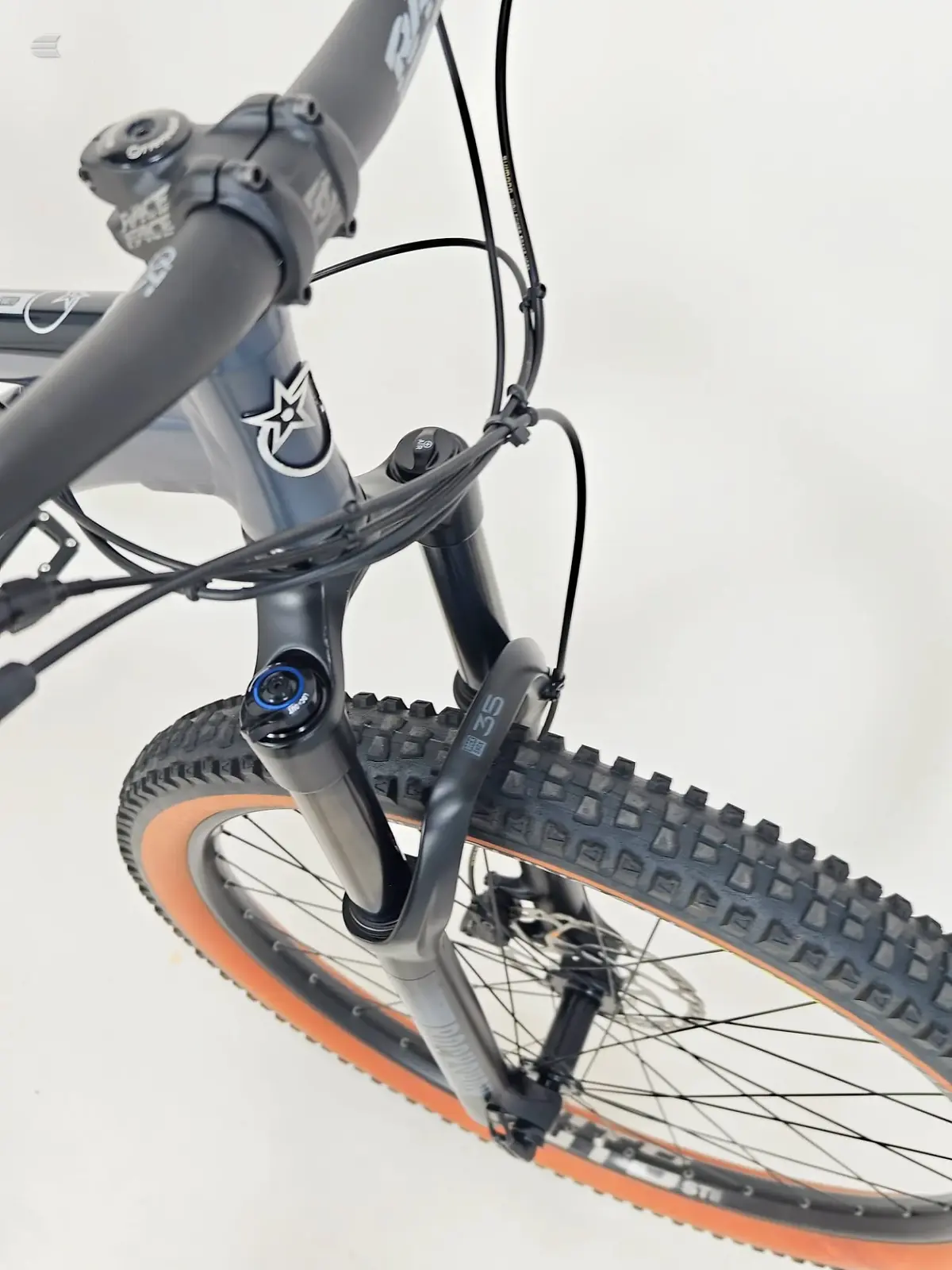 Used 2022 Orange Bikes Clockwork EVO 29 S Mountain Bike, photo 16 of 18