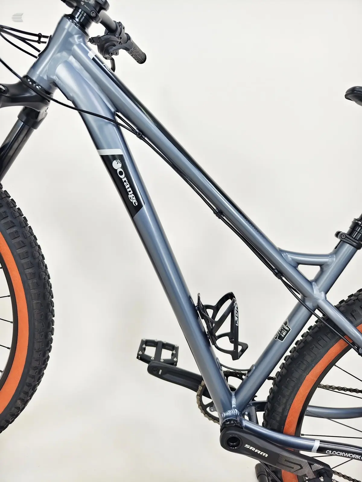 Used 2022 Orange Bikes Clockwork EVO 29 S Mountain Bike, photo 3 of 18