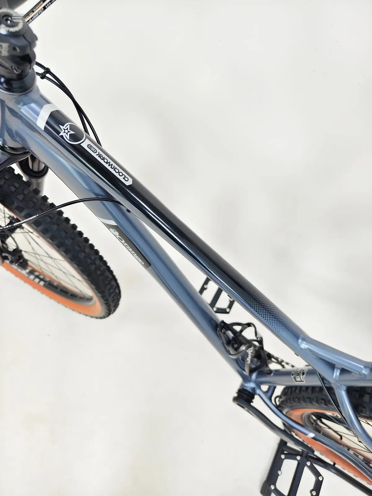Used 2022 Orange Bikes Clockwork EVO 29 S Mountain Bike, photo 4 of 18