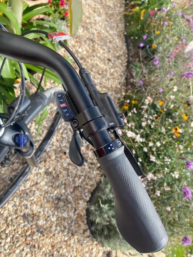 Used 2021 Specialized Turbo Como 30 700c Low Entry Hybrid Bike, photo 6 of 15