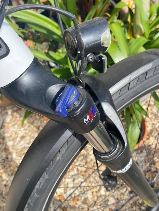 Used 2021 Specialized Turbo Como 30 700c Low Entry Hybrid Bike, photo 7 of 15