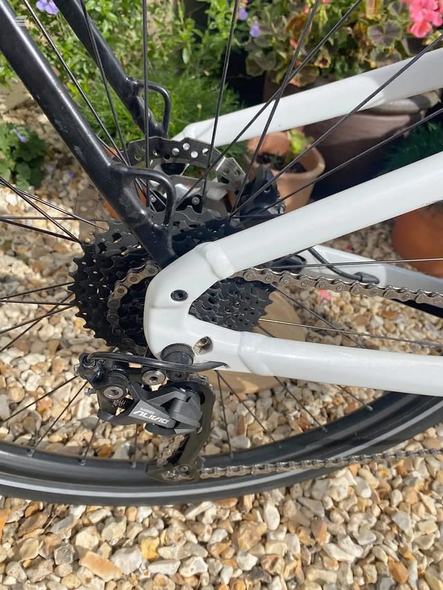 Used 2021 Specialized Turbo Como 30 700c Low Entry Hybrid Bike, photo 9 of 15
