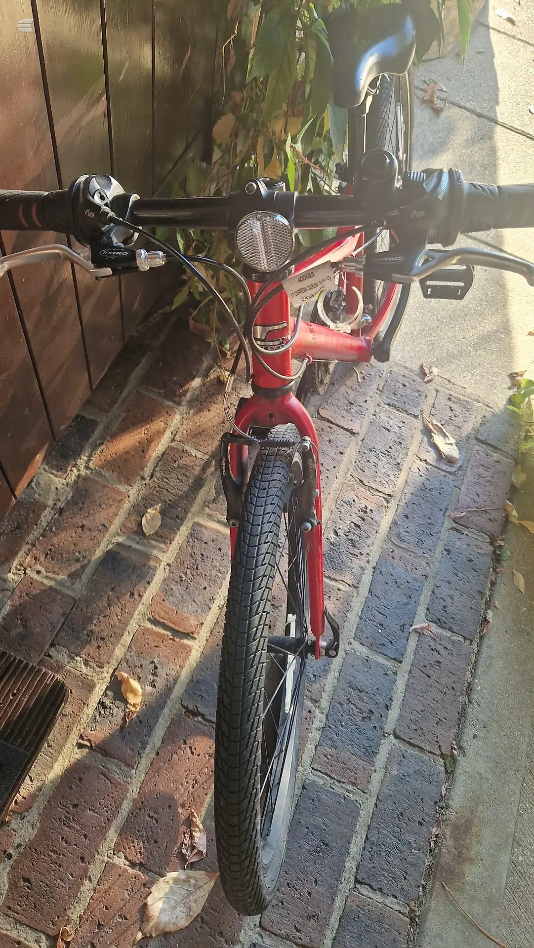 Used Carrera Junior sarina Kids Bike, photo 2 of 5