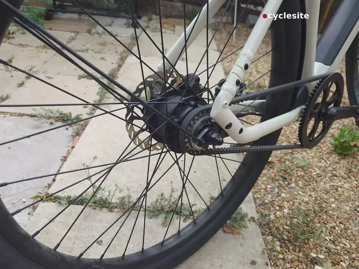 Used 2026 Raleigh One Hybrid Bike, photo 5 of 7
