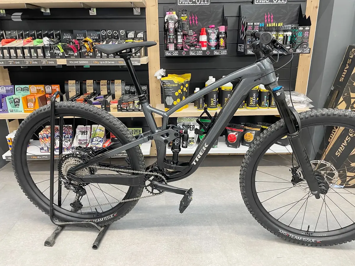 Used Trek Fuel Ex 8 Mountain Bike