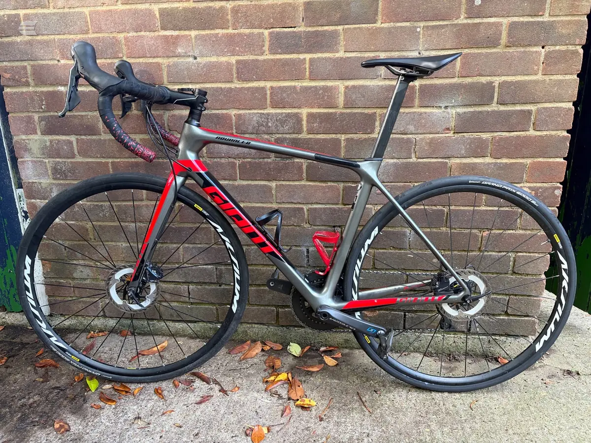 Used 2019 Giant TCR Advanced 1 Disc Road Bike, photo 2 of 11