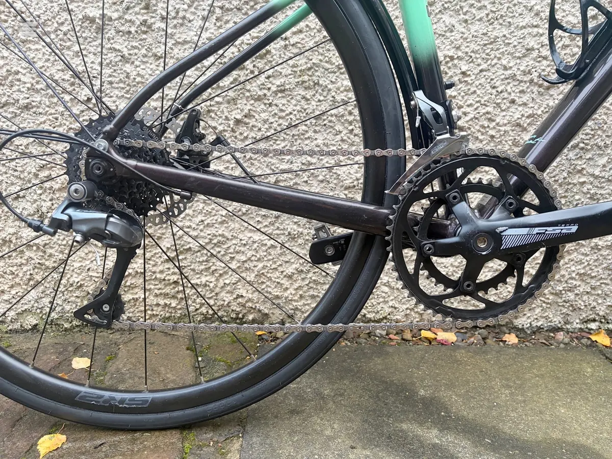 Used 2022 Liv Avail 4 Road Bike, photo 5 of 9