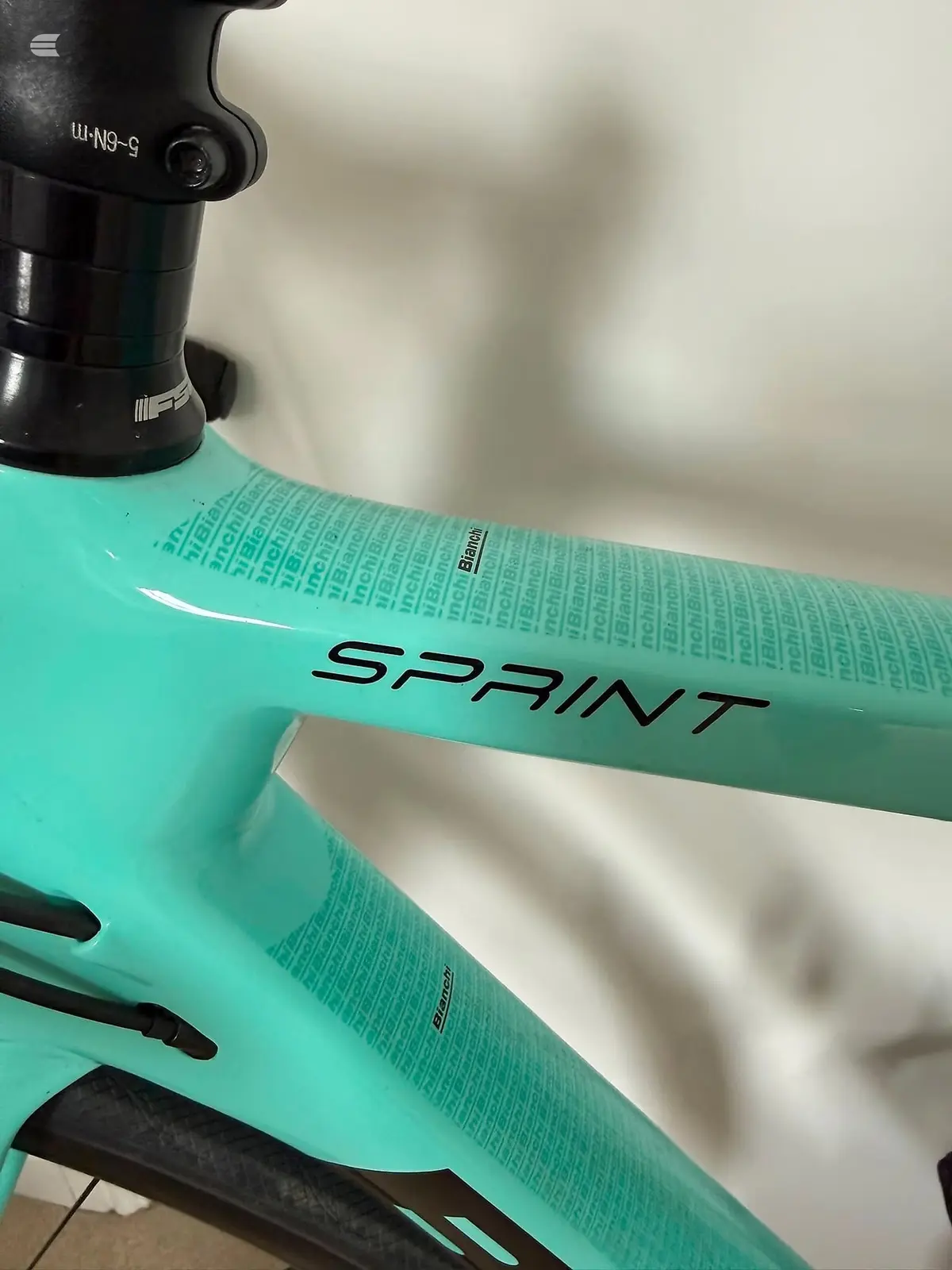 Used 2022 Bianchi Sprint Disc Road Bike, photo 4 of 7