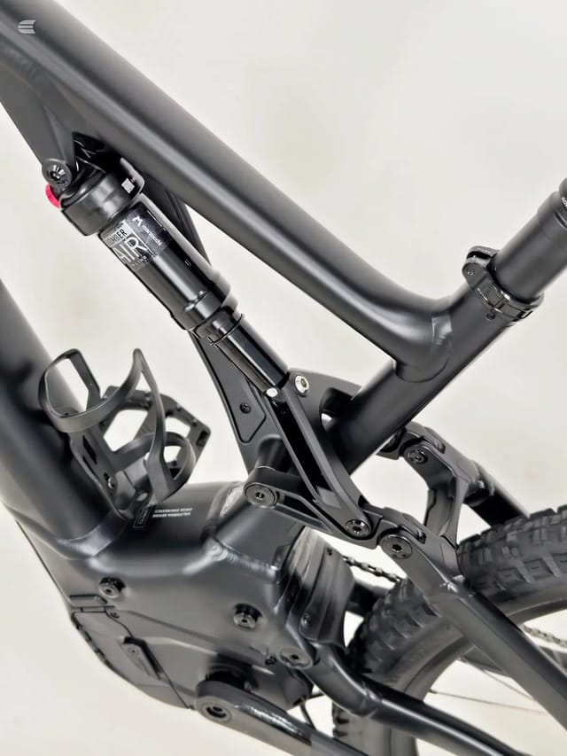 Specialized Turbo Levo 3 Alloy 2025 EMTB Bike / XL / Mullet / RRP: £ 4,900.00 / Only 205 miles, photo 15 of 17