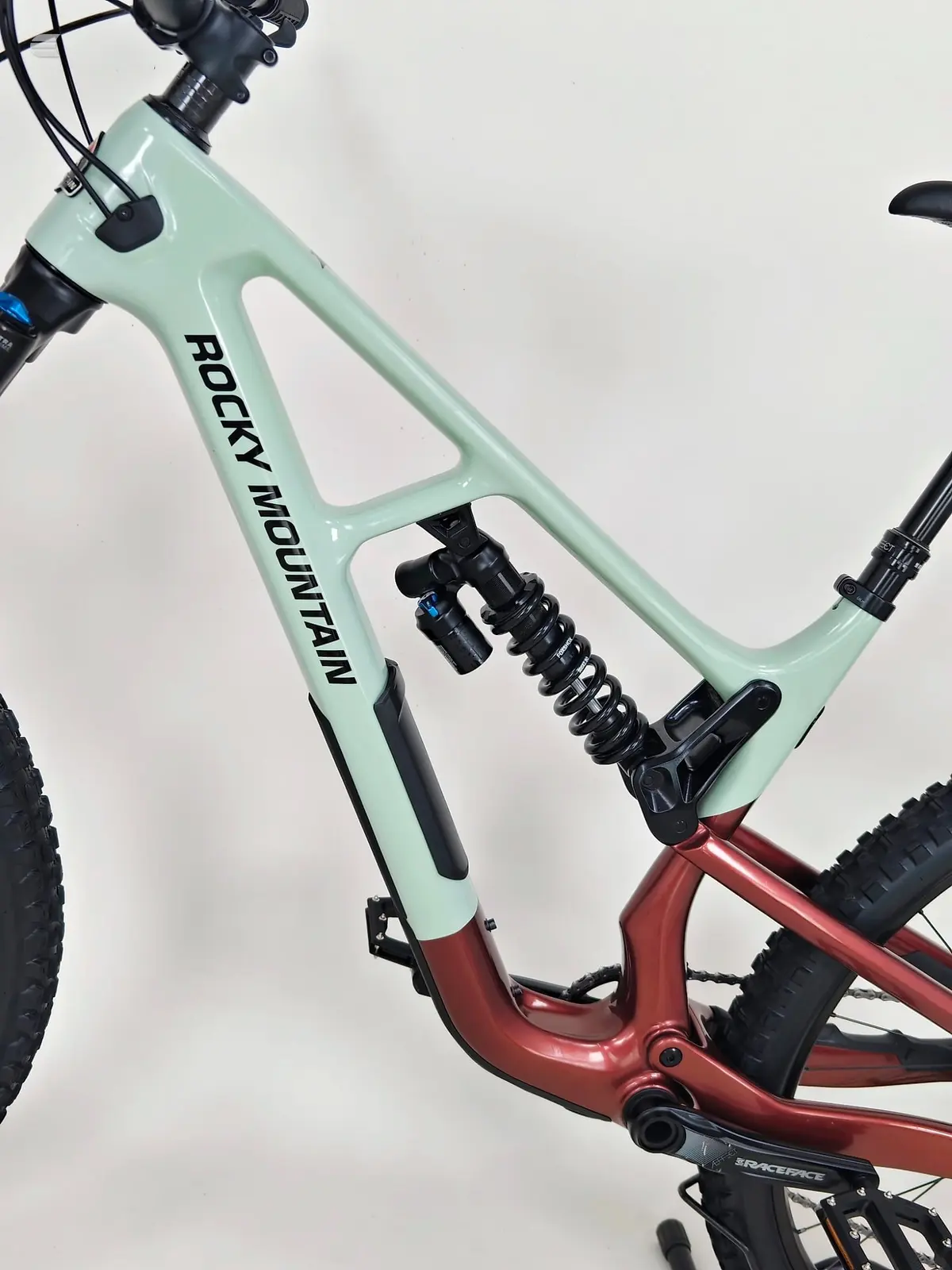 Used 2023 Rocky Mountain Slayer Carbon 50, photo 3 of 15