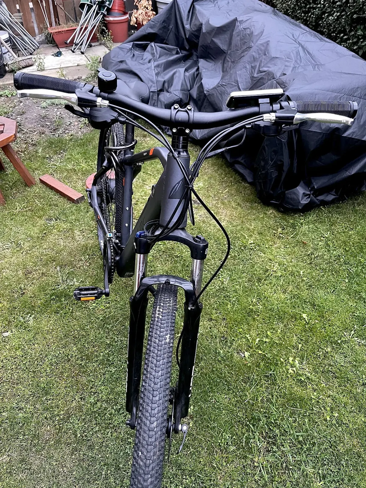 Used 2024 Shark Traverse Mountain Bike, photo 2 of 10