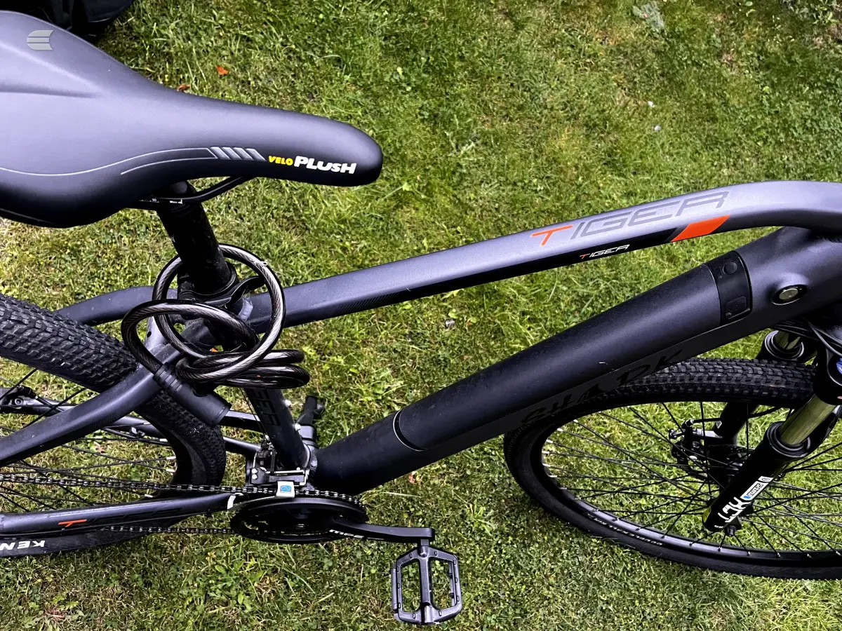 Used 2024 Shark Traverse Mountain Bike, photo 9 of 10