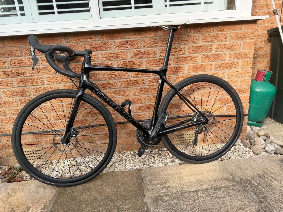 Used 2023 Giant TCR Advanced Pro Disc Road Bike, photo 3 of 6